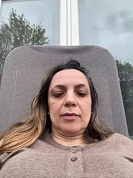 Snapshot of ShyFlameLive chatting on 6, 5, 2026 ShyFlameLive online show from 6, 5, 2026