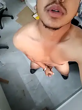 chocolatesboy143 online show from 3, 5, 2026