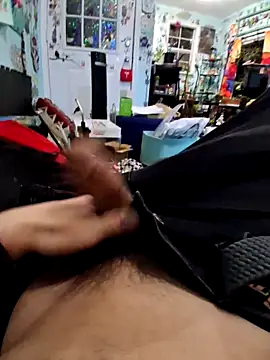 Snapshot of TrndSettr chatting on 8, 2, 2026 TrndSettr online show from 8, 2, 2026