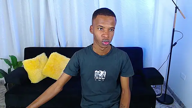 Snapshot of gusy_18 chatting on 3, 2, 2026 gusy 18 online show from 3, 2, 2026