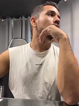 Snapshot of noa_desire chatting on 1, 3, 2026 noa desire online show from 1, 3, 2026