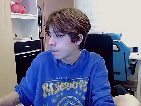 Snapshot of duvisex19 chatting on 10, 2, 2026 duvisex19 online show from 10, 2, 2026