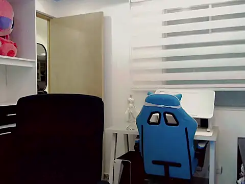 Snapshot of duvisex19 chatting on 14, 2, 2026 duvisex19 online show from 14, 2, 2026