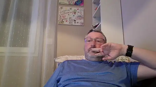 doudou310 online show from 23, 3, 2026