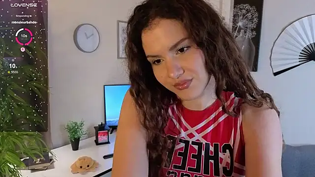 Lili Torin online show from 22, 2, 2026