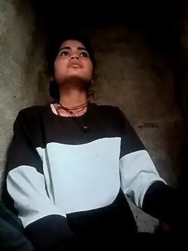 Sunali Bendre online show from 25, 3, 2026