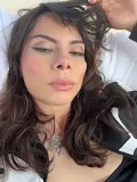 Isalove99 online show from 14, 4, 2026