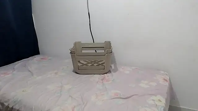 Snapshot of the_skinny_one chatting on 5, 2, 2026 the skinny one online show from 5, 2, 2026