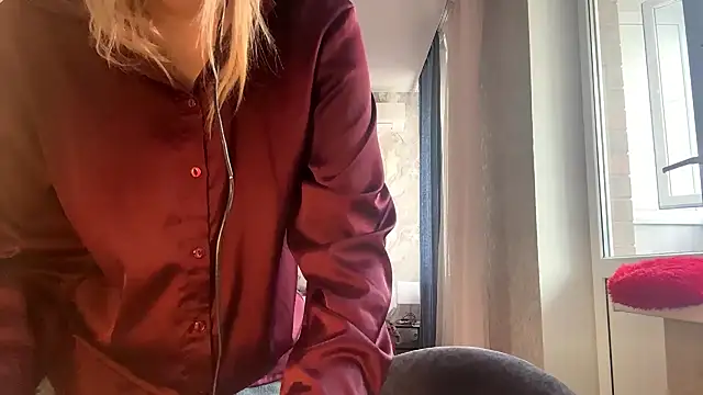 Snapshot of LadyFoxLove chatting on 20, 2, 2026 LadyFoxLove online show from 20, 2, 2026