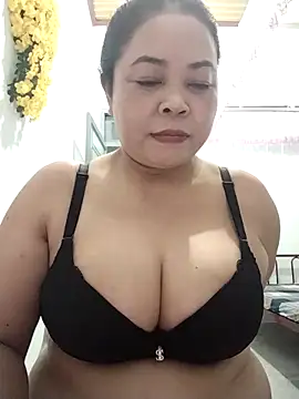 Baby-bigtits2026 online show from 26, 3, 2026