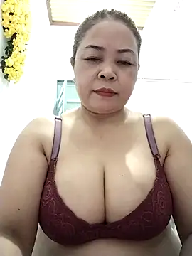 Snapshot of Baby-bigtits2026 chatting on 26, 4, 2026 Baby-bigtits2026 online show from 26, 4, 2026