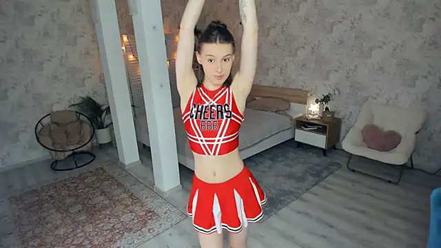 LianneBynon online show from 30, 5, 2026