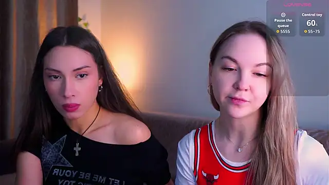 AricaPetties online show from 8, 4, 2026