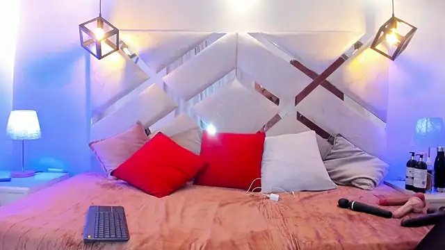 karlaa megan online show from 9, 4, 2026