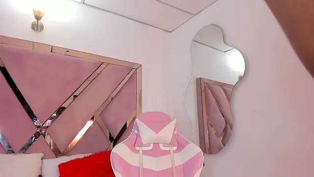 Snapshot of honeyhtx chatting on 17, 7, 2026 honeyhtx online show from 17, 7, 2026