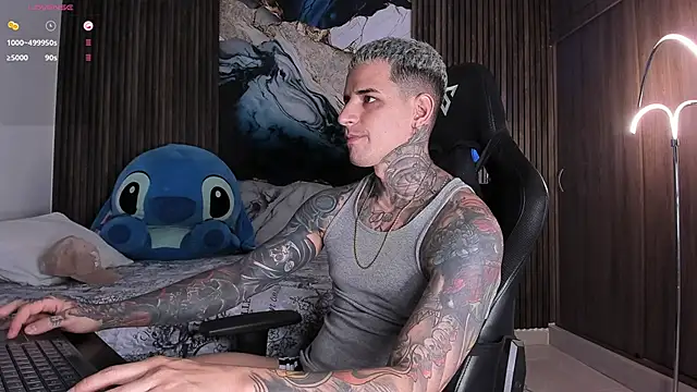 Snapshot of trisstann_ chatting on 4, 2, 2026 trisstann online show from 4, 2, 2026