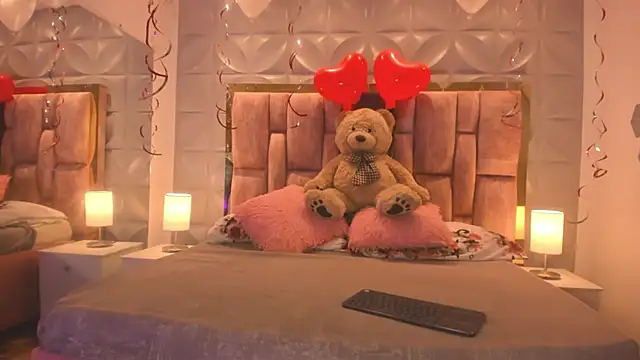 Snapshot of Paris_Velvet chatting on 15, 2, 2026 Paris Velvet online show from 15, 2, 2026