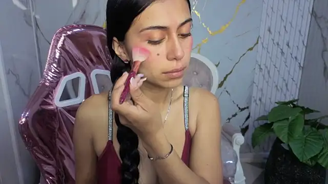 Snapshot of Abby1_b_ chatting on 4, 2, 2026 Abby1 b online show from 4, 2, 2026