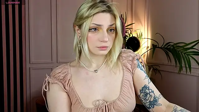 Snapshot of AvaSun chatting on 24, 2, 2026 AvaSun online show from 24, 2, 2026