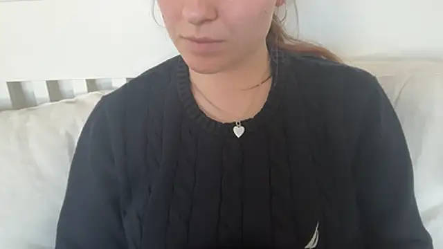 Lucyschickt online show from 21, 4, 2026