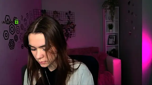 laurenmurrr online show from 19, 4, 2026