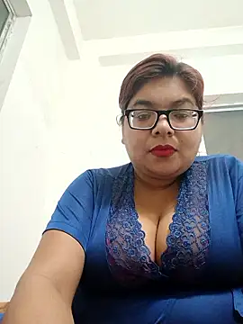 Elie Hallway online show from 12, 3, 2026