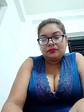 Snapshot of Elie_Hallway chatting on 28, 7, 2026 Elie Hallway online show from 28, 7, 2026