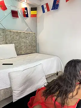 amara queen  online show from 24, 6, 2026