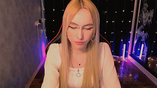 Snapshot of crybambi chatting on 2, 3, 2026 crybambi online show from 2, 3, 2026