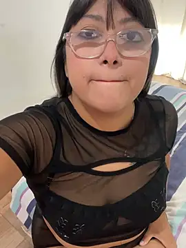 Snapshot of bebacurvyy chatting on 12, 3, 2026 bebacurvyy online show from 12, 3, 2026