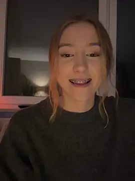 Snapshot of romyxxs chatting on 31, 1, 2026 romyxxs online show from 31, 1, 2026