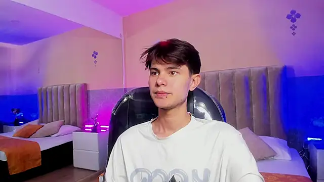 Derek Sinn online show from 11, 4, 2026