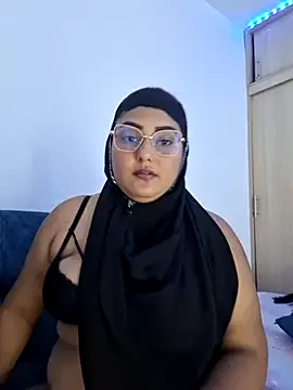 Snapshot of Amira-sultan chatting on 23, 2, 2026 Amira-sultan online show from 23, 2, 2026