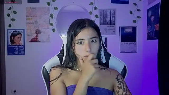 Snapshot of IvyStone_ chatting on 19, 6, 2026 IvyStone online show from 19, 6, 2026