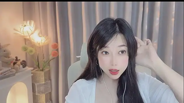 Yumi yuni online show from 18, 4, 2026