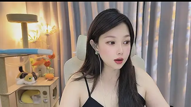 Snapshot of Yumi_yuni chatting on 1, 6, 2026 Yumi yuni online show from 1, 6, 2026