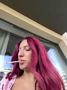 Snapshot of CrystalRedd chatting on 15, 7, 2026 CrystalRedd online show from 15, 7, 2026
