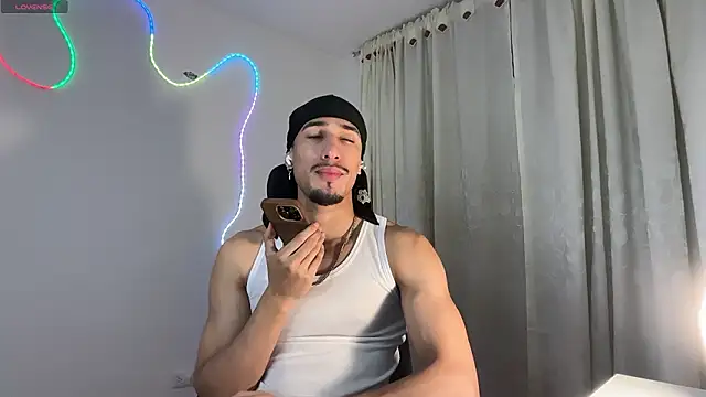 Snapshot of rafael_stone11 chatting on 27, 2, 2026 rafael stone11 online show from 27, 2, 2026