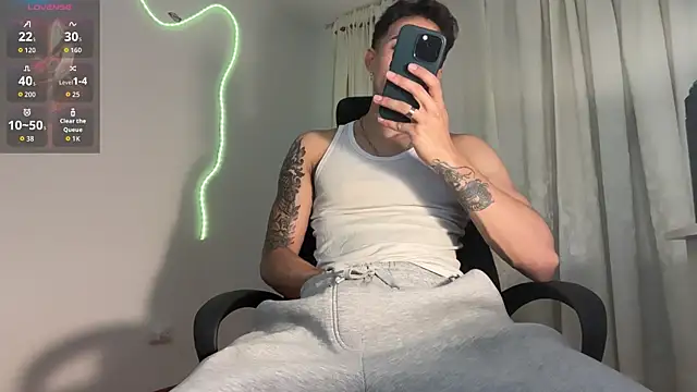 rafael stone11 online show from 14, 4, 2026