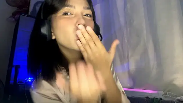 ConstancePorrini online show from 12, 2, 2026