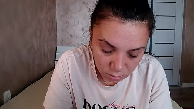 Snapshot of LorraGrey chatting on 14, 7, 2026 LorraGrey online show from 14, 7, 2026