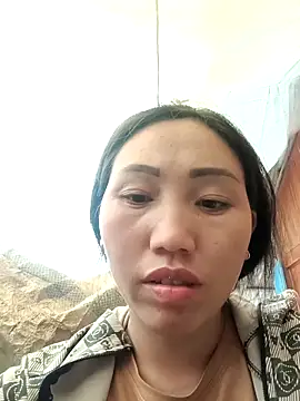 hot-luna- online show from 10, 3, 2026