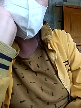 hot-luna- online show from 4, 4, 2026