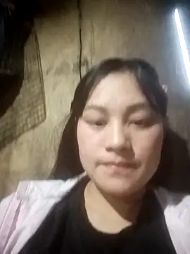 Snapshot of Momo-biki chatting on 11, 2, 2026 Momo-biki online show from 11, 2, 2026