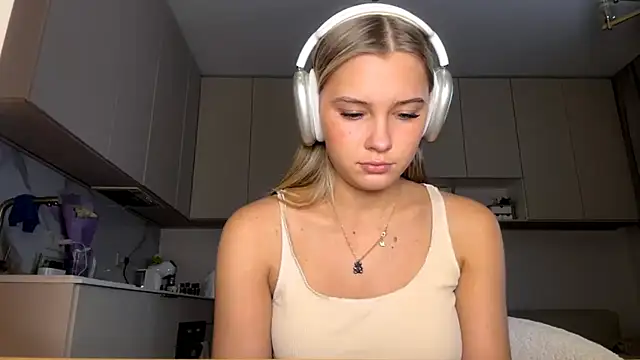 Snapshot of SeveralDip chatting on 27, 2, 2026 SeveralDip online show from 27, 2, 2026