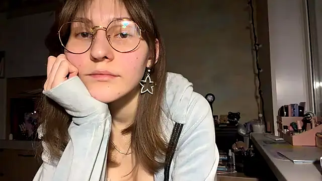 Snapshot of Miaaa_Moon chatting on 3, 2, 2026 Miaaa Moon online show from 3, 2, 2026