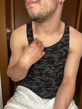 Snapshot of alessand180521 chatting on 15, 2, 2026 alessand180521 online show from 15, 2, 2026