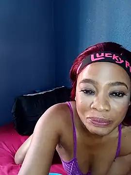 Snapshot of Amarcreamxx chatting on 1, 2, 2026 Amarcreamxx online show from 1, 2, 2026