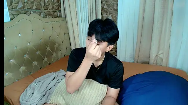 xlovercutietwink online show from 10, 2, 2026