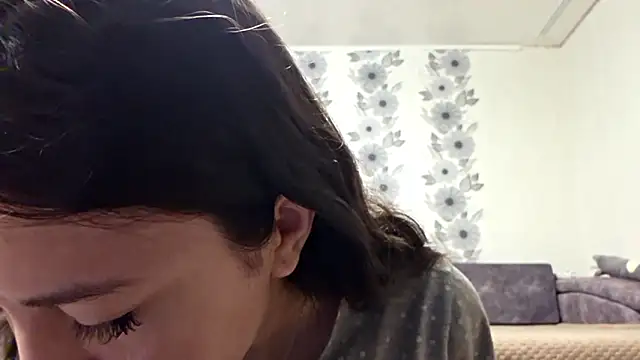 Snapshot of ZyntraLoom chatting on 11, 2, 2026 ZyntraLoom online show from 11, 2, 2026